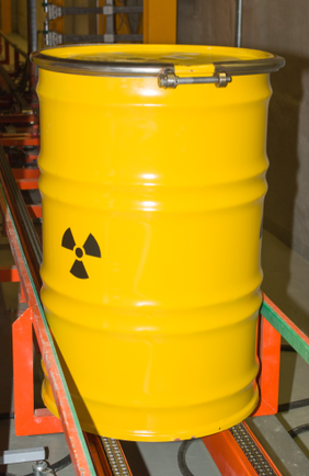Konteineris su sucementuotomis radioaktyviosiomis atliekomis